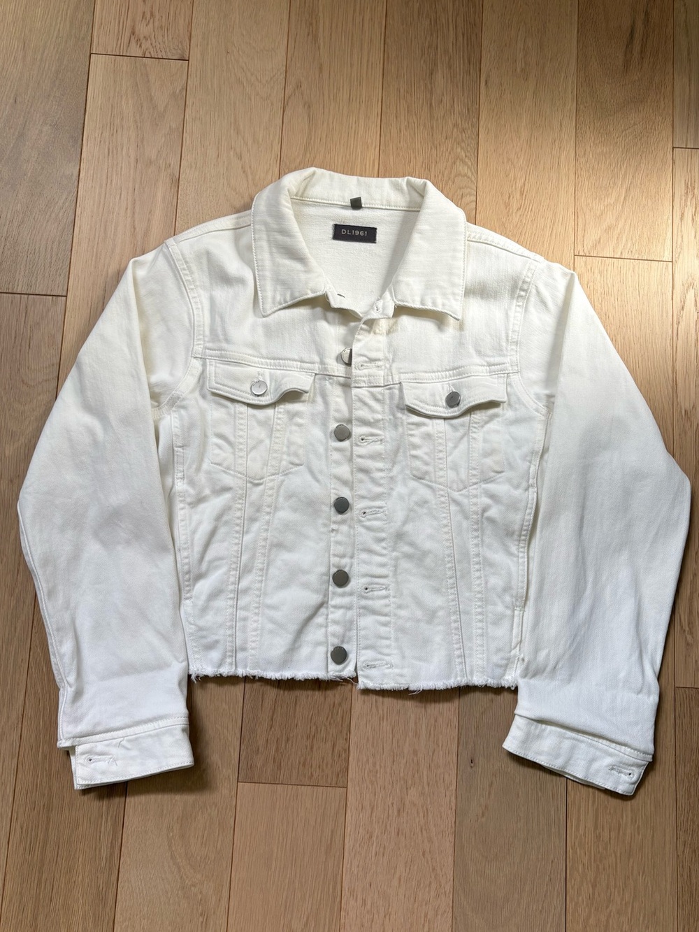 DL1961 White Denim Jacket with Raw Edge